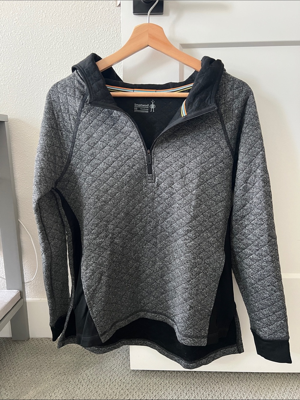 Women’s Quilted Heather Gray Half-Zip Hoodie Sweater